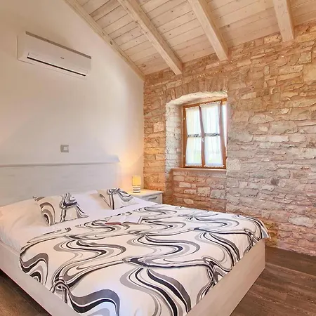 Ivka Tatil Evi *